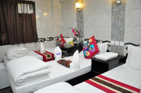 Отель Hong Kong Premium Guest House  Гонконг
